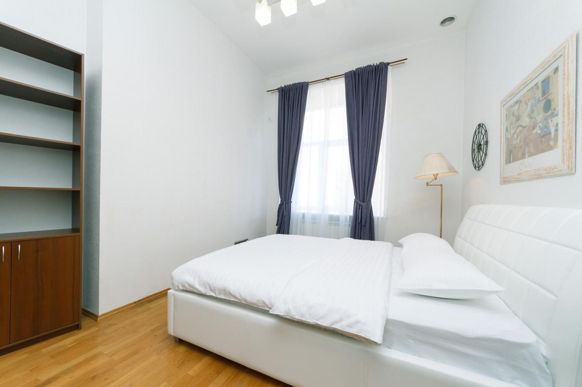 Apartamento Lux Near Maidan, Khreschutyk 3Br Kiev Exterior foto